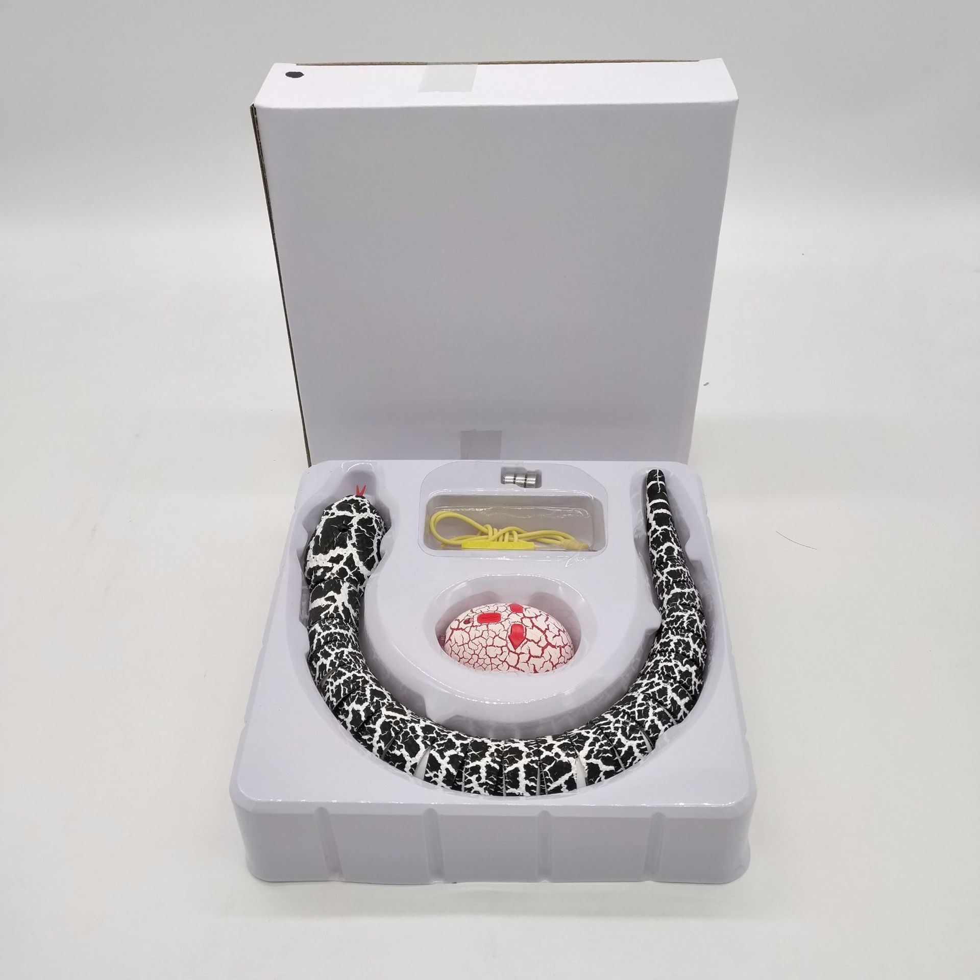 Electronic Tricky Toys Remote Control Rattlesnake - Image 10