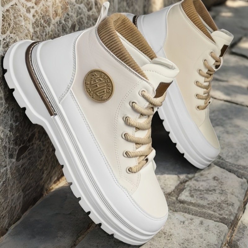 Mens Lightweight Breathable Versatile Shoes - Image 2